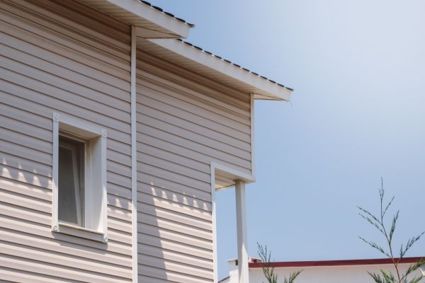 Cost of Vinyl Siding Hole Repair in Colorado Springs